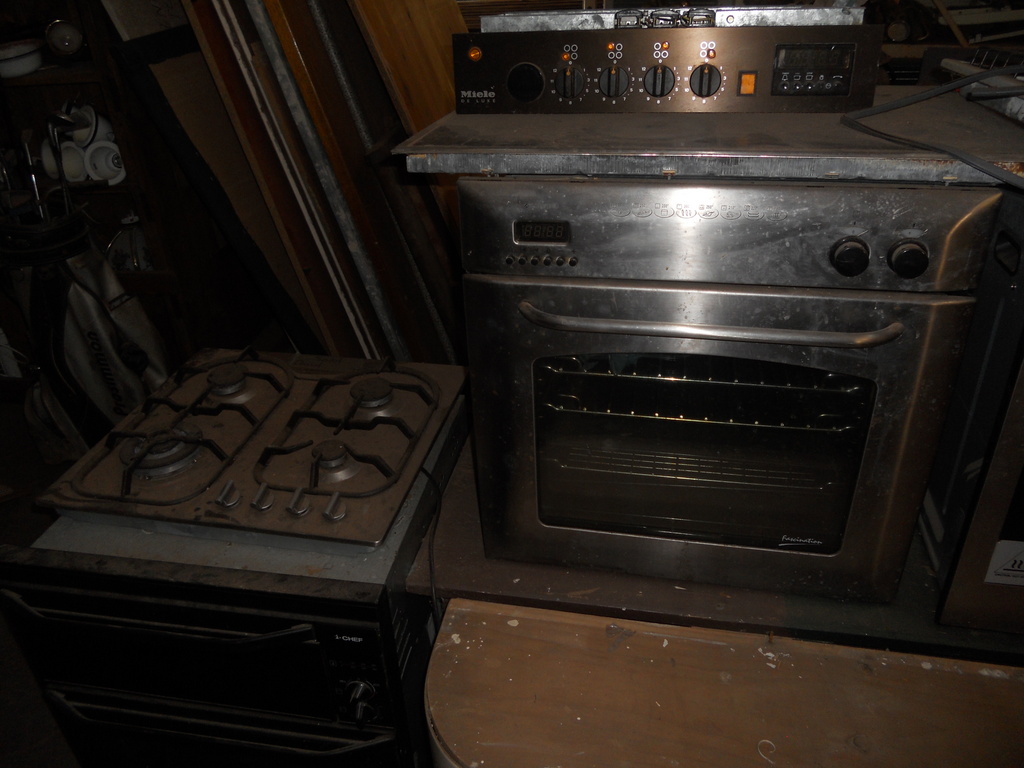 Ovens / Cooktops